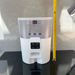 Automatic Cat Food Dispenser