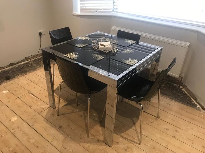 Dining table and 4 chairs