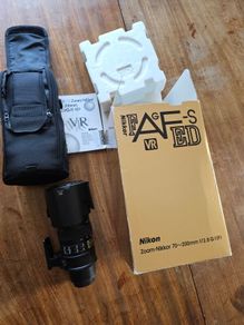 Nikon 70-200mm f/2.8 VR - Excellent Condition