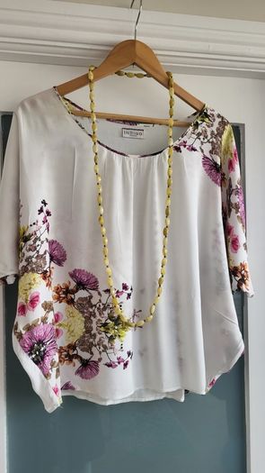 M&S INDIGO floral top Sz 8 ( Fit 8-10UK)