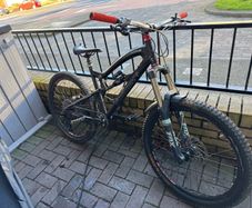 Santa Cruz Nomad 2 downhill