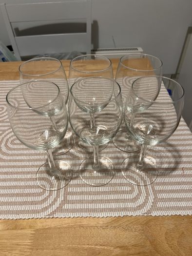 6 wine glasses