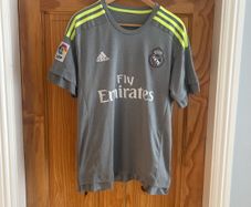 Real Madrid Jersey  with Ronaldo 7 at the back