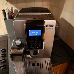 Delonghi Dinamica Coffee Machine