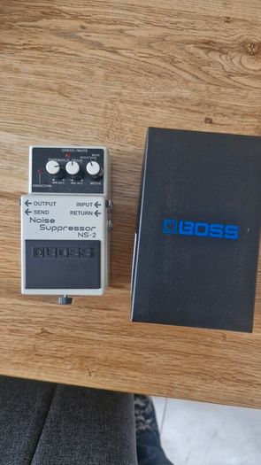 boss noise gate NS-2 pedal