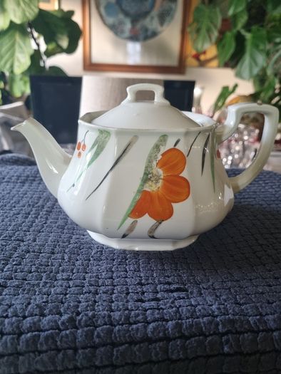 Grindley (W.H. Grindley & Co.) Art Deco teapot