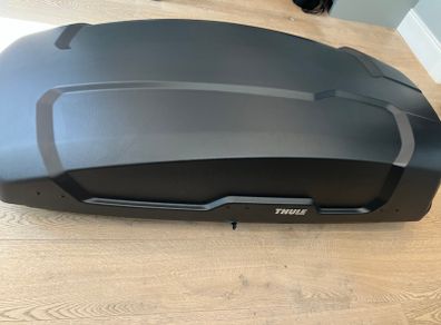 Roof box Thule Force XT Medium