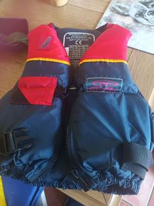 4 buoyancy aids and 1 small life jacket