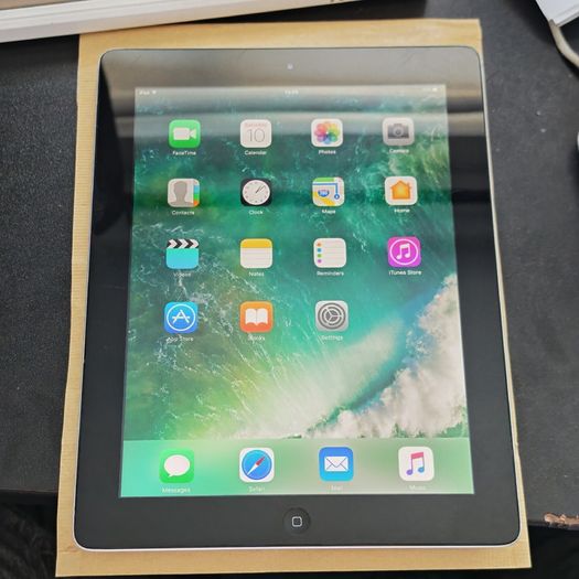 Apple iPad 4th Gen 16GB Silver