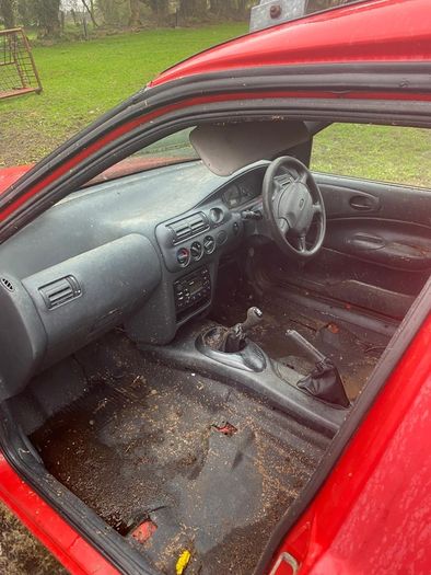 Ford Escort 2001 (55 van) Donor/Parts only