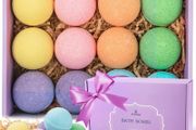 Bath Bombs Gift Set, TTRwin 12 Fizzy Bubble Bath Bath Bombs, Organic Natural Vegan Spa Bath Bomb Kit with Different Organic Essential Oils, Birthday Gift idea for Her, Girl , Men, Kids (FREE POSTAGE)