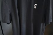 On Cloud tshirt XL