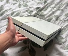 PlayStation 4 1TB - Special Slim white edition + 9 games