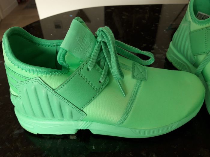 adidas UK 5.5 like NEW!