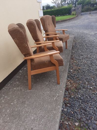 orthopaedic armchairs