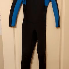 Decathlon wetsuit child