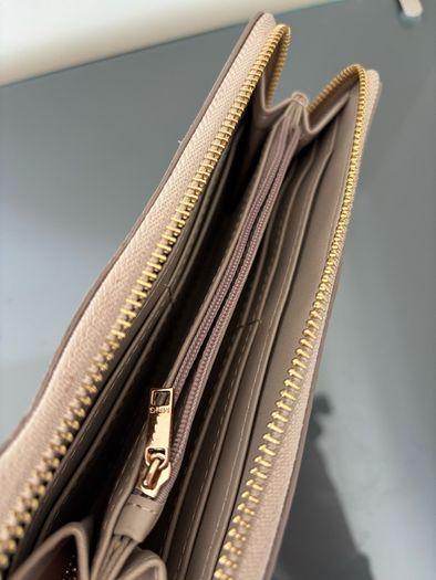 Mango purse