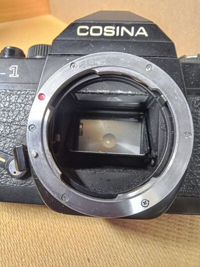 COSINA  CT-1  / 35mm Vintage Film Camera (1980s)