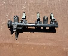 fuel rail and injectors