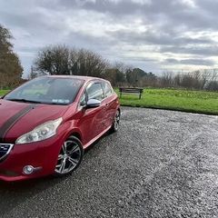 Peugeot 208 GTI