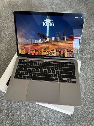 Macbook Pro 13 inch M1