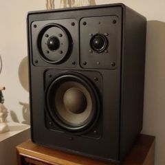 RFT B9271 CORONA, 3 way bookshelf speakers. Germany. Like Grundig.