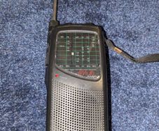 Vintage multiband handheld radio receiver