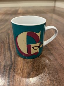Letter "G" Magpie Mug