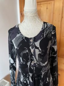 Izabel London ladies dress size 12 New without tags