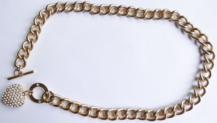 Guess Gold Tone Toggle Puffed Heart Charm Necklace Rhinestone Length 20"