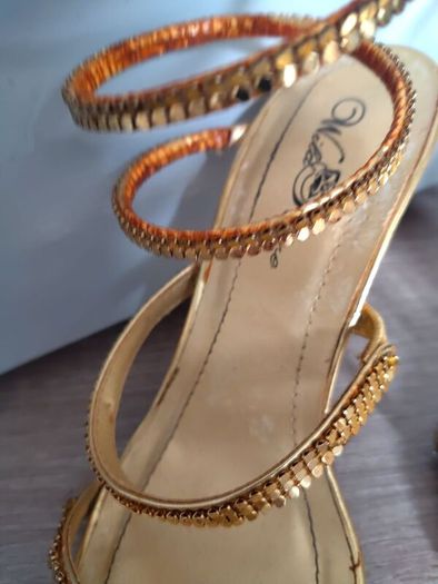 gold snake heels size 2-2,5 worn twice