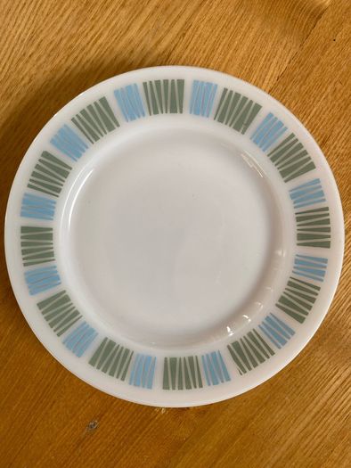 Pyrex Plates
