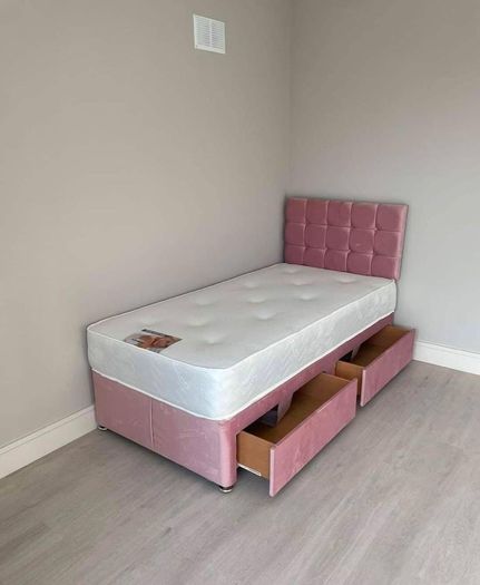 Single beds And Mattress Having Headboard
