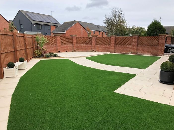 Artificial Grass Phoenix 40mm (2mtr wide roll) - 17m Roll Mint Condition
