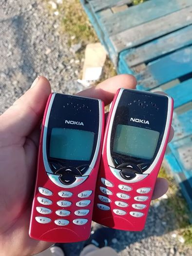 Vintage nokia 8210