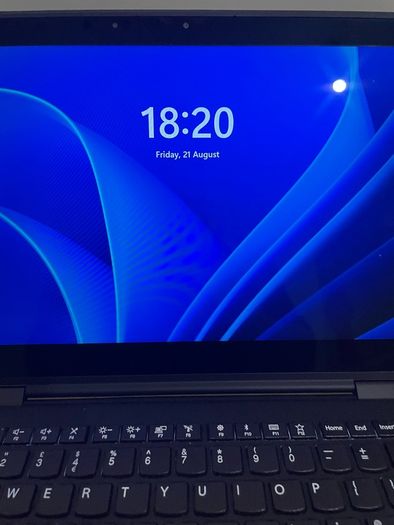 laptop Lenovo T1A ThinkPad X13 Yoga Recertified + 13.3" Core i7 | 16GB | 512GB | Black | Intel UHD