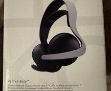 playstation 5 Pulse Elite Headphones with box