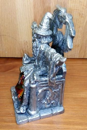 Metal Wizard Figure with Crystal - THE LORD OF THE WIZARDS