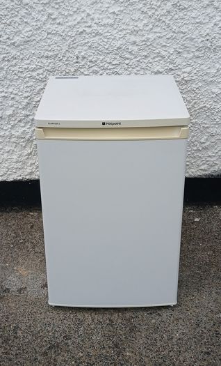 hotpoint undercounter fridge