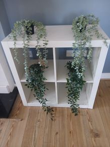 Hanging flowers artificial