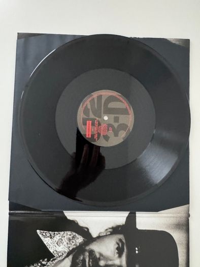 U2 3-D dance mixes