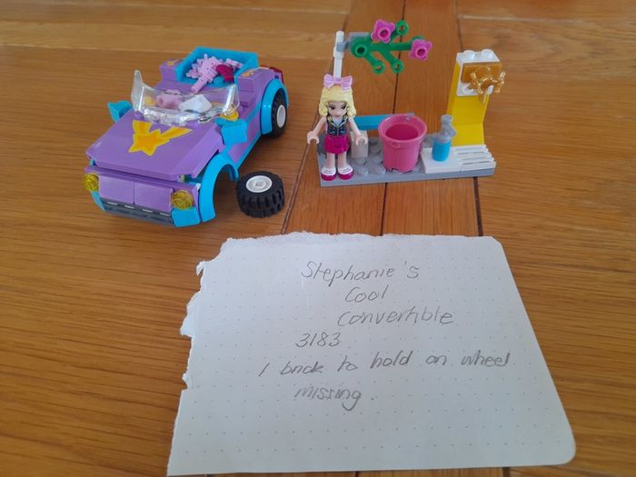 Lego Friends 3183 'Stephanie's Cool Convertible'