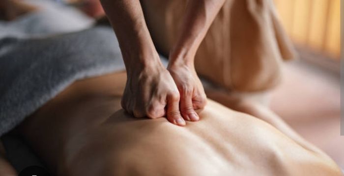 Male Mobile Massage therapist for female and male