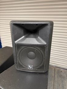 Electro-Voice SX300 speaker