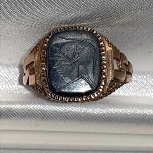 Vintage 9ct Gold Mens Signet Ring