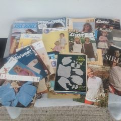 Knitting booklets and magazines
