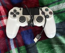 PS4 Controller