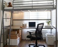 Bunk bed (IKEA - with Desk & Mattress)