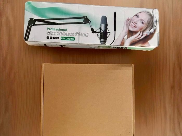 podcast V8S Podcast Studio Kit Microphone Sound Card Streaming Recording Bundle