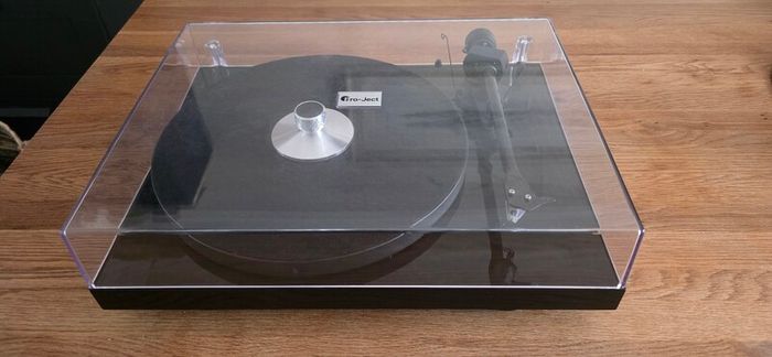 Pro-ject Debut Evo 2 Turntable
